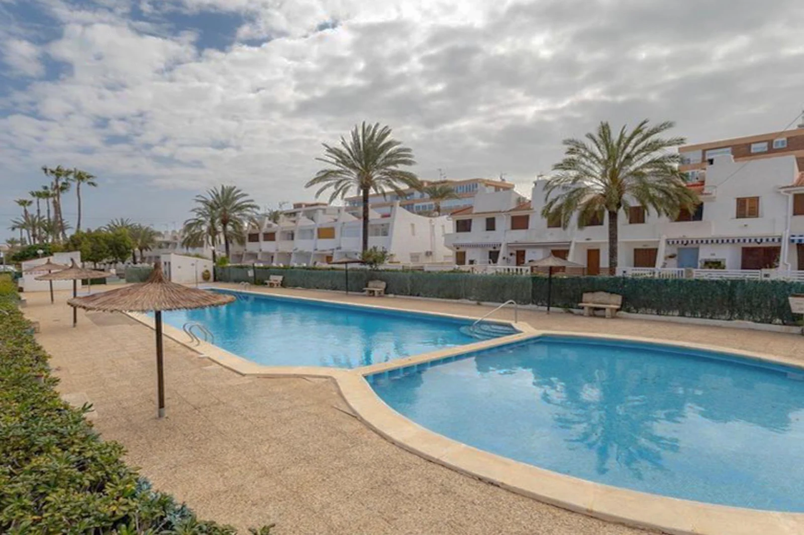 Apartamento en venta – Torrevieja (La Veleta), ref RXN087