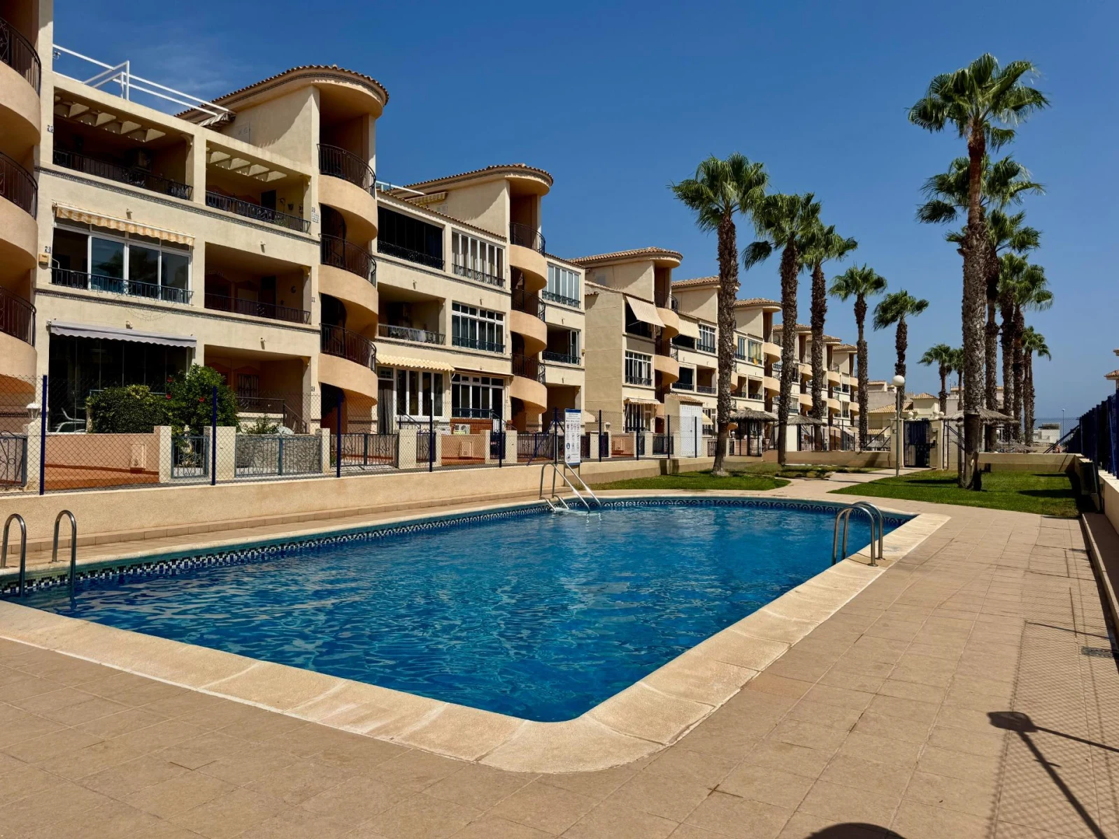 Mieszkanie na sprzedaż – Orihuela Costa (Los Altos), ref RA0017