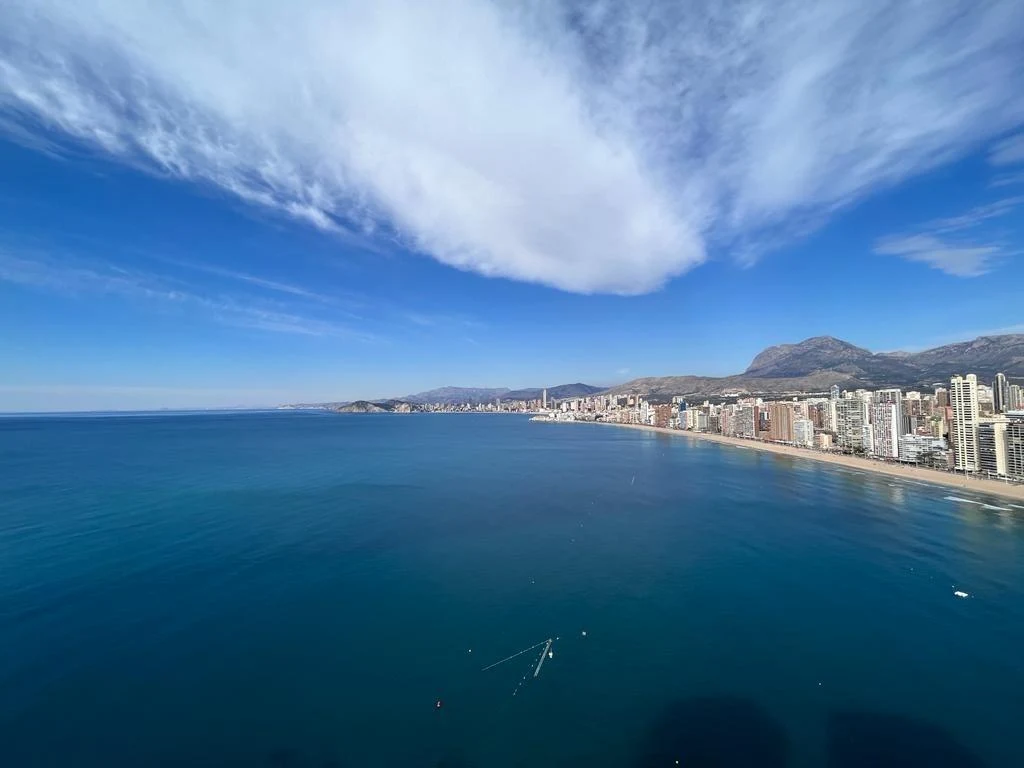 Mieszkanie w Rincón de Loix, Benidorm, widok na morze z 17. piętra