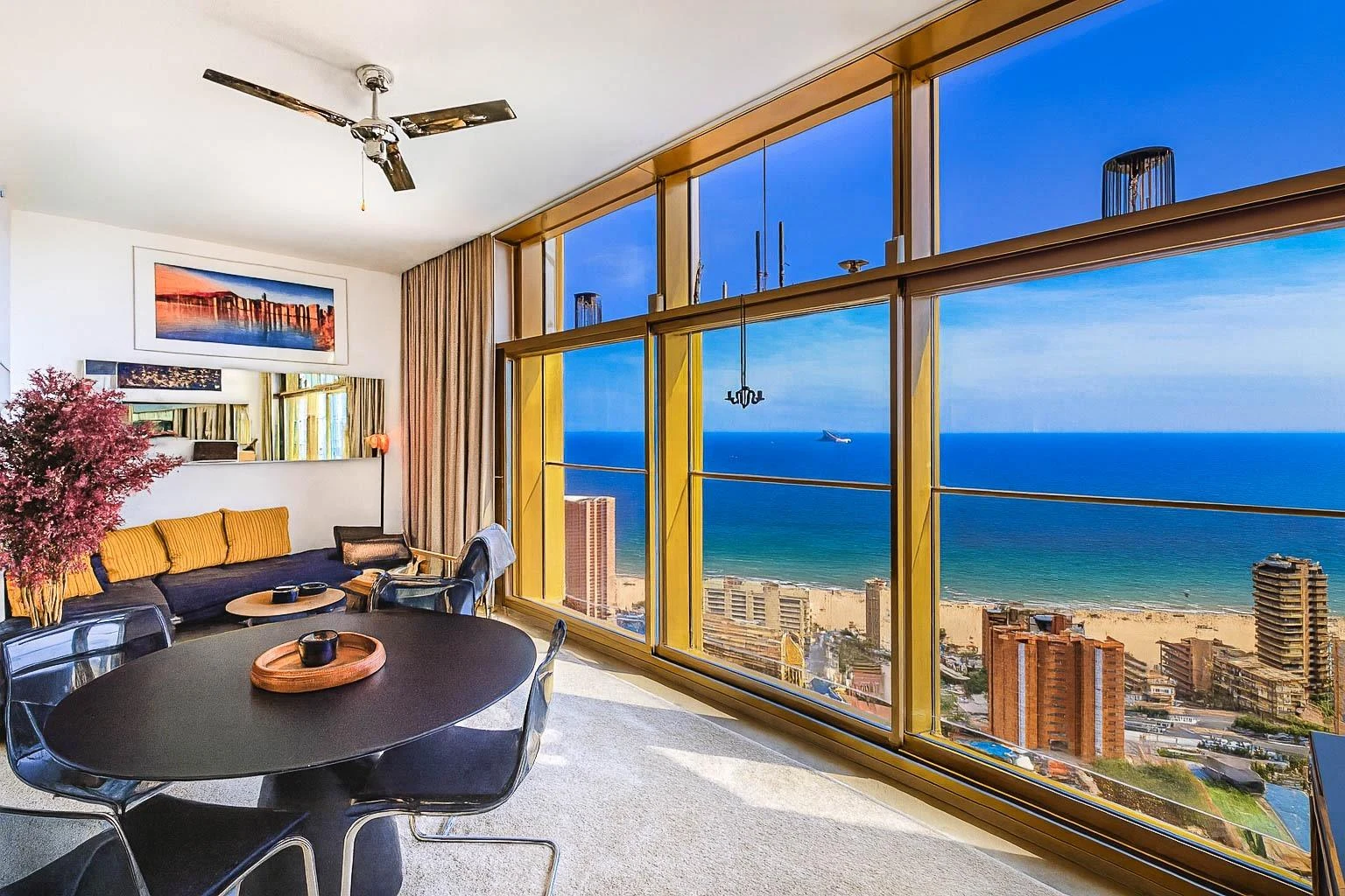 Mieszkanie w Benidorm, 20. piętro, widok na morze, 500 m od plaży